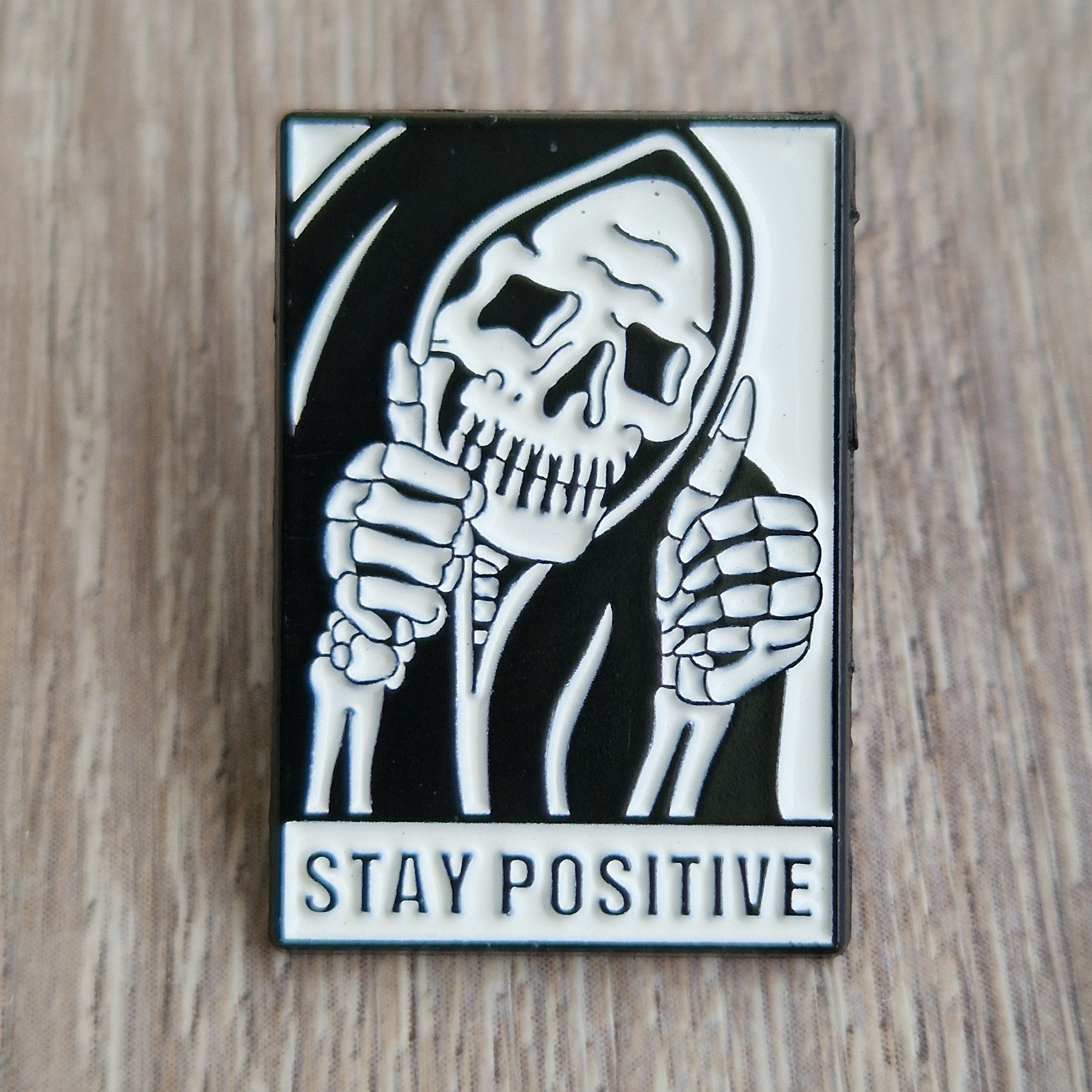Spilla Scheletro “Stay Positive”