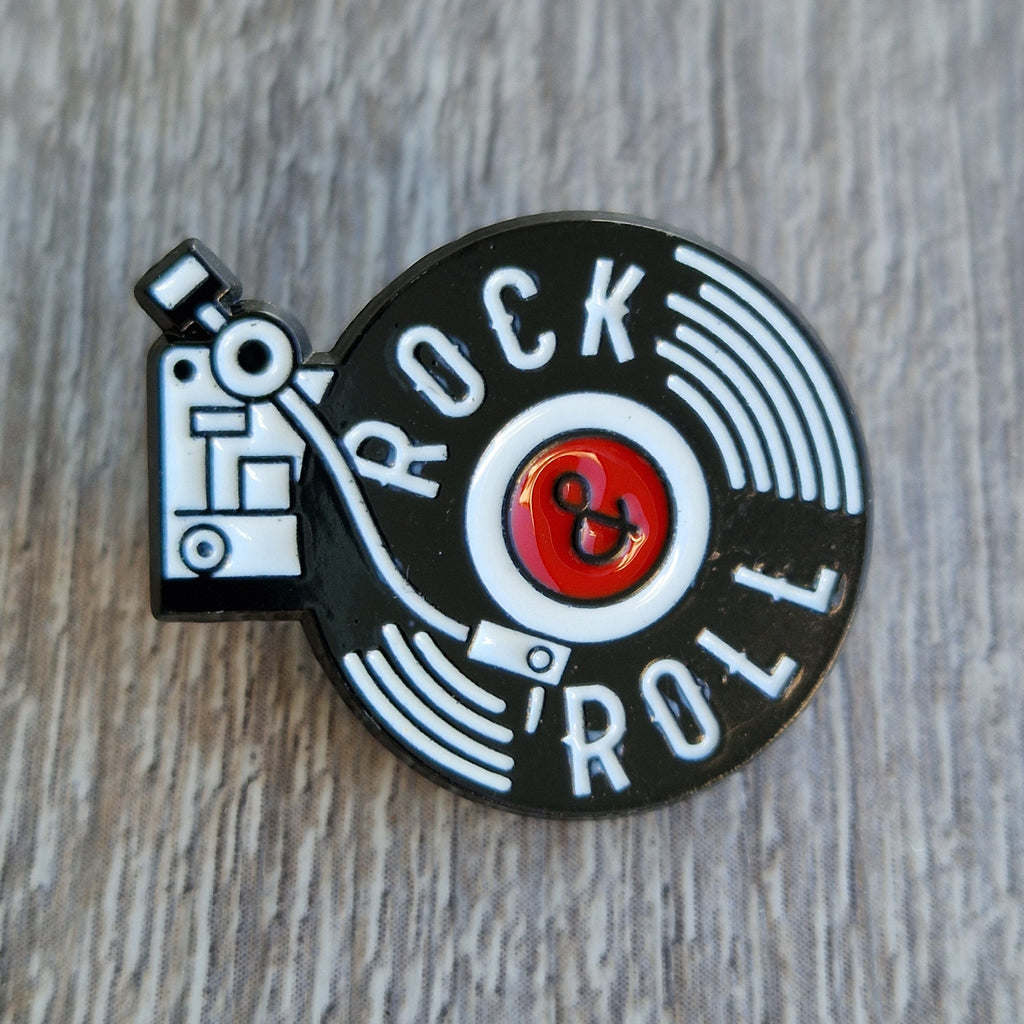 Spilla disco vinile “Rock & Roll” con giradischi