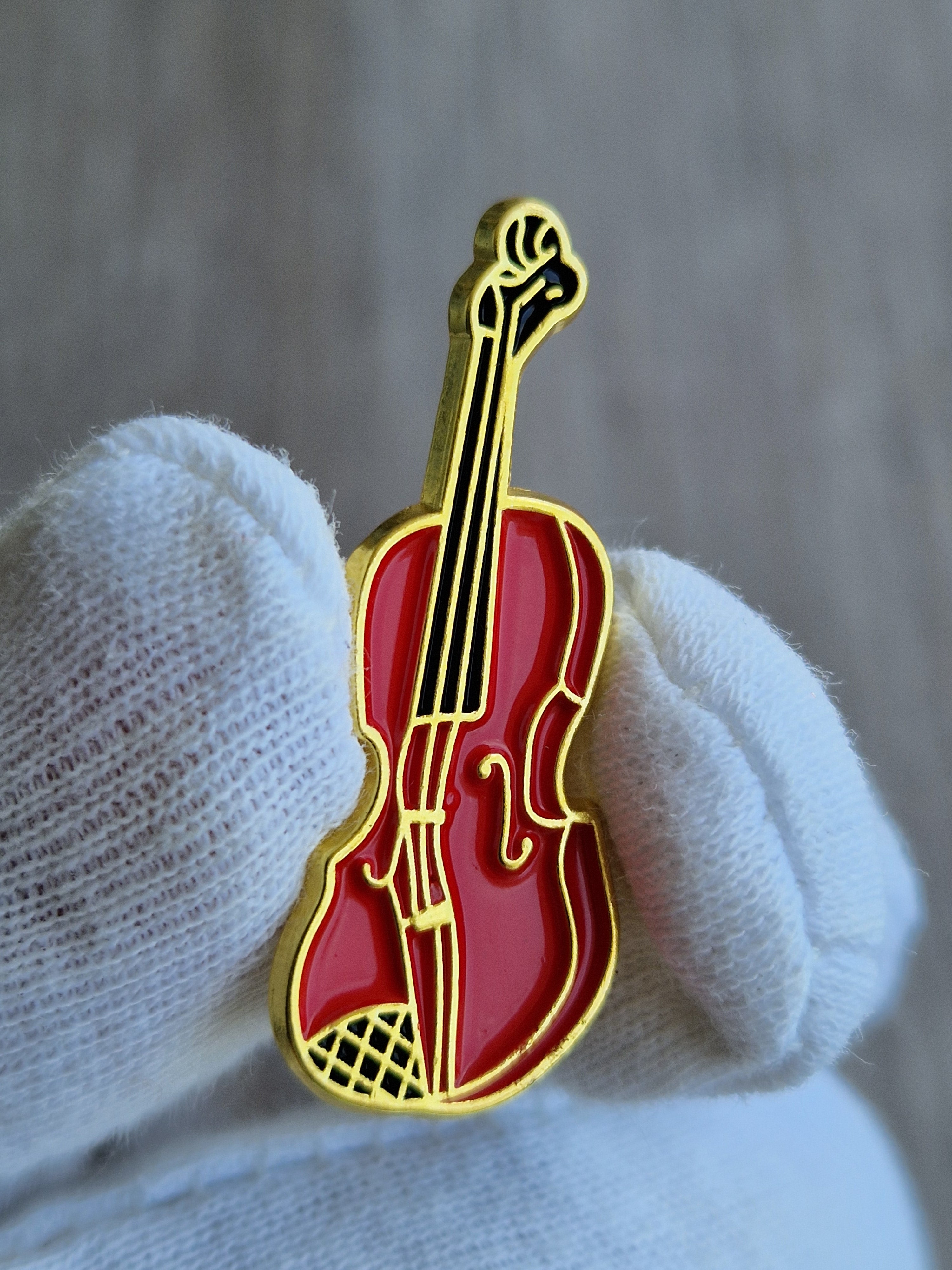 Spilla violino rosso smalto oro
