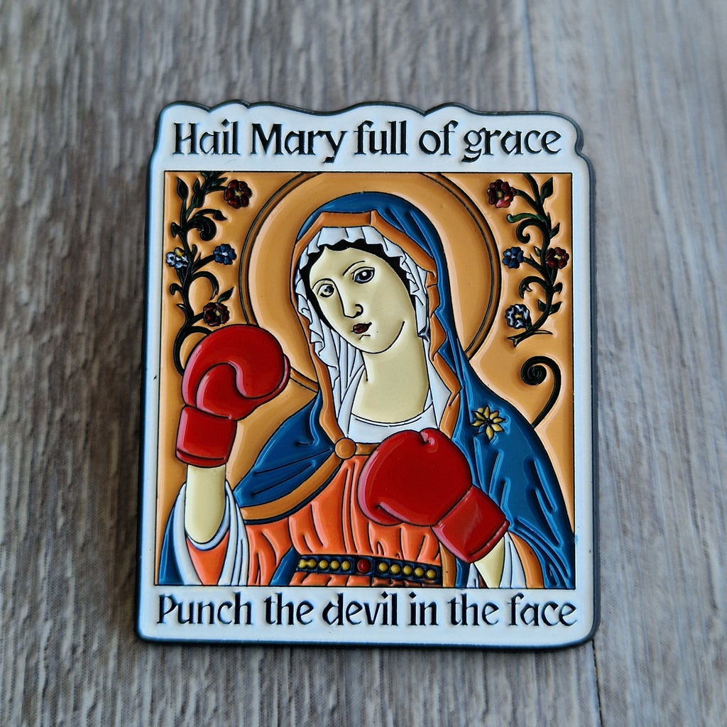 Spilla "Hail Mary Punch"