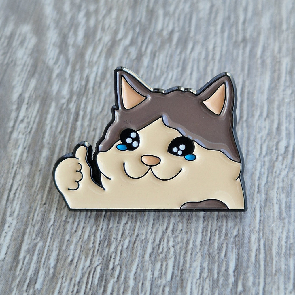 Spilla Meme Gatto che Piange Pollice Su