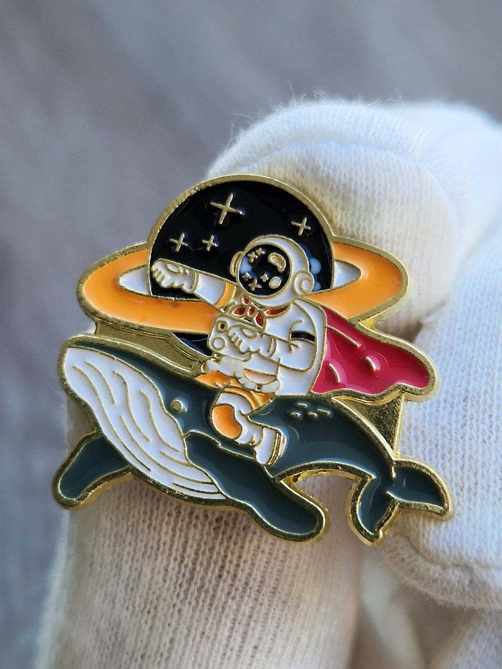 Spilla Astronauta su Balena Spaziale