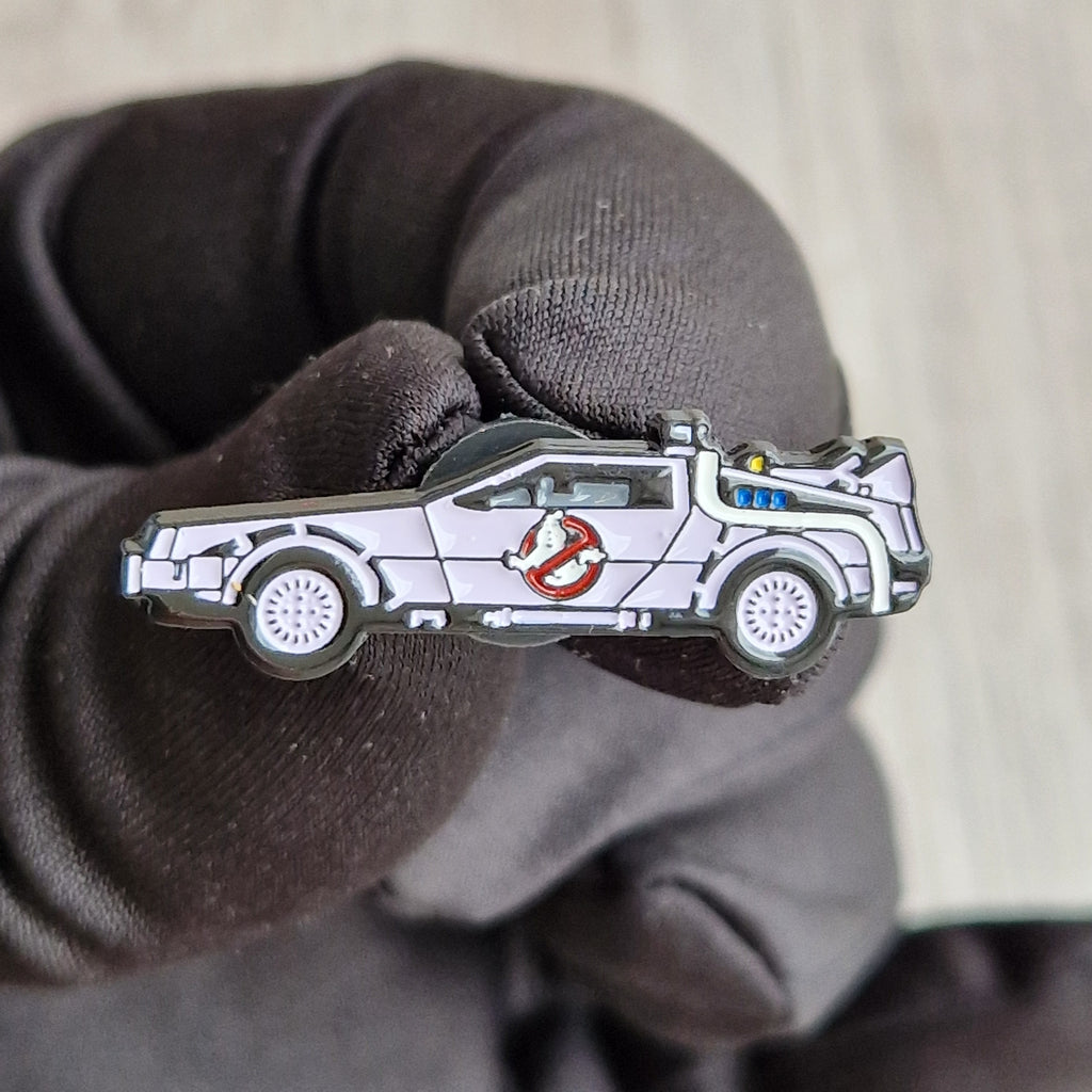 Spilla Auto Futuristica Ghost Style