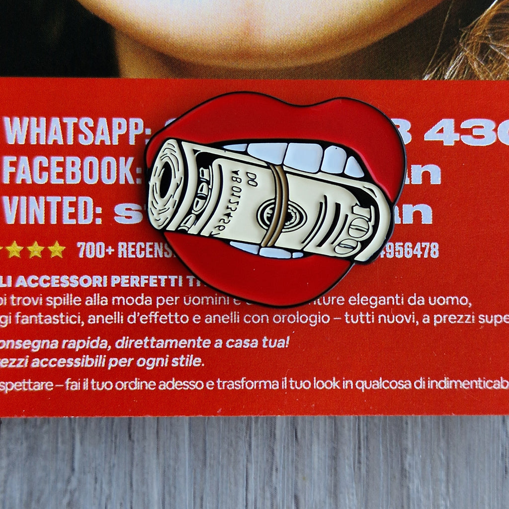 Spilla e card Bocca Rossetto Rosso