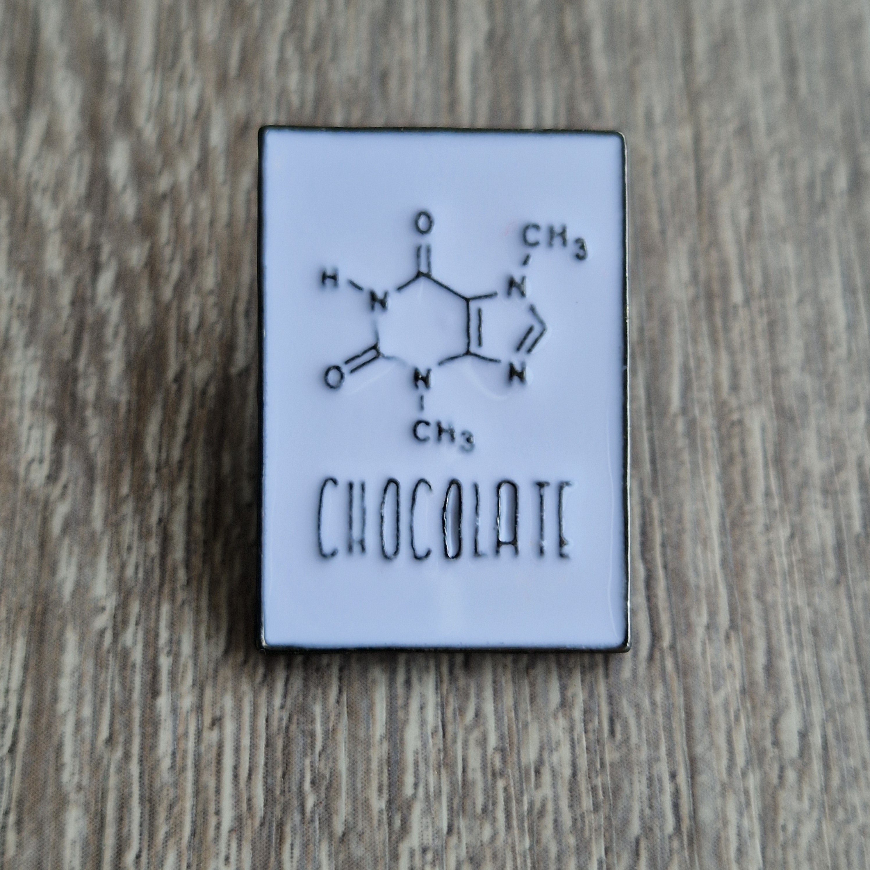 Spilla Chocolate con Formula Chimica