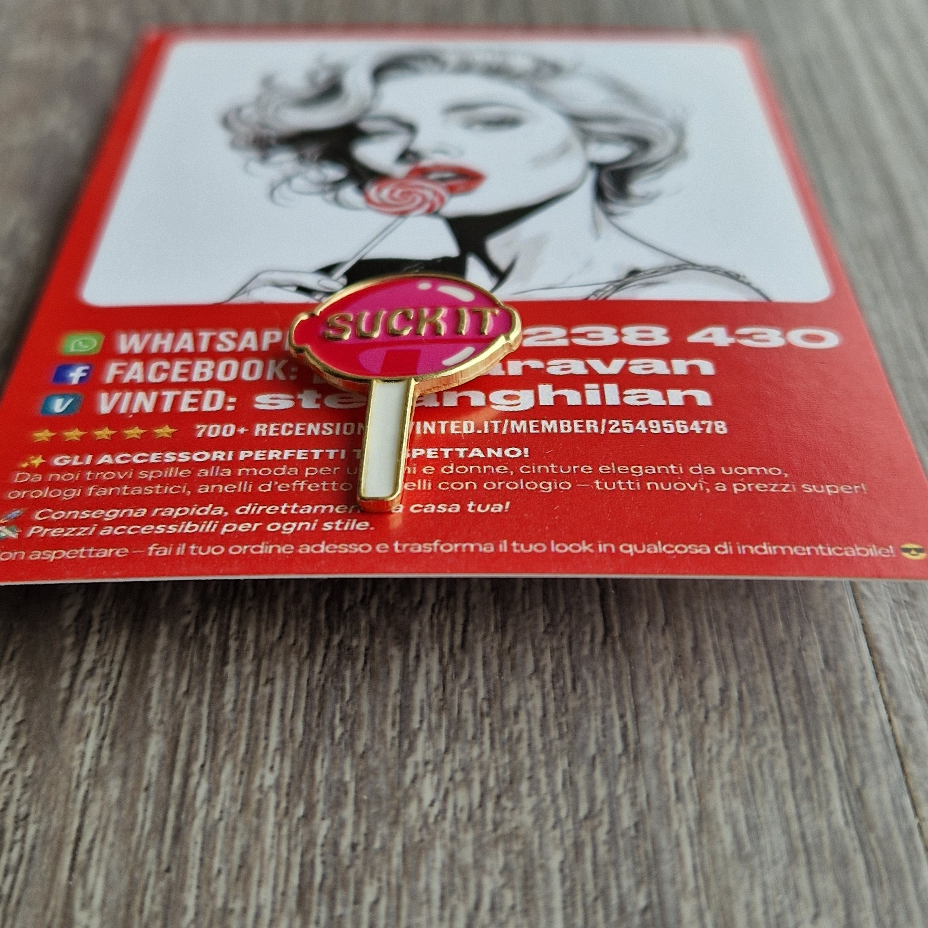 Spilla e card Marilyn Monroe Suck It