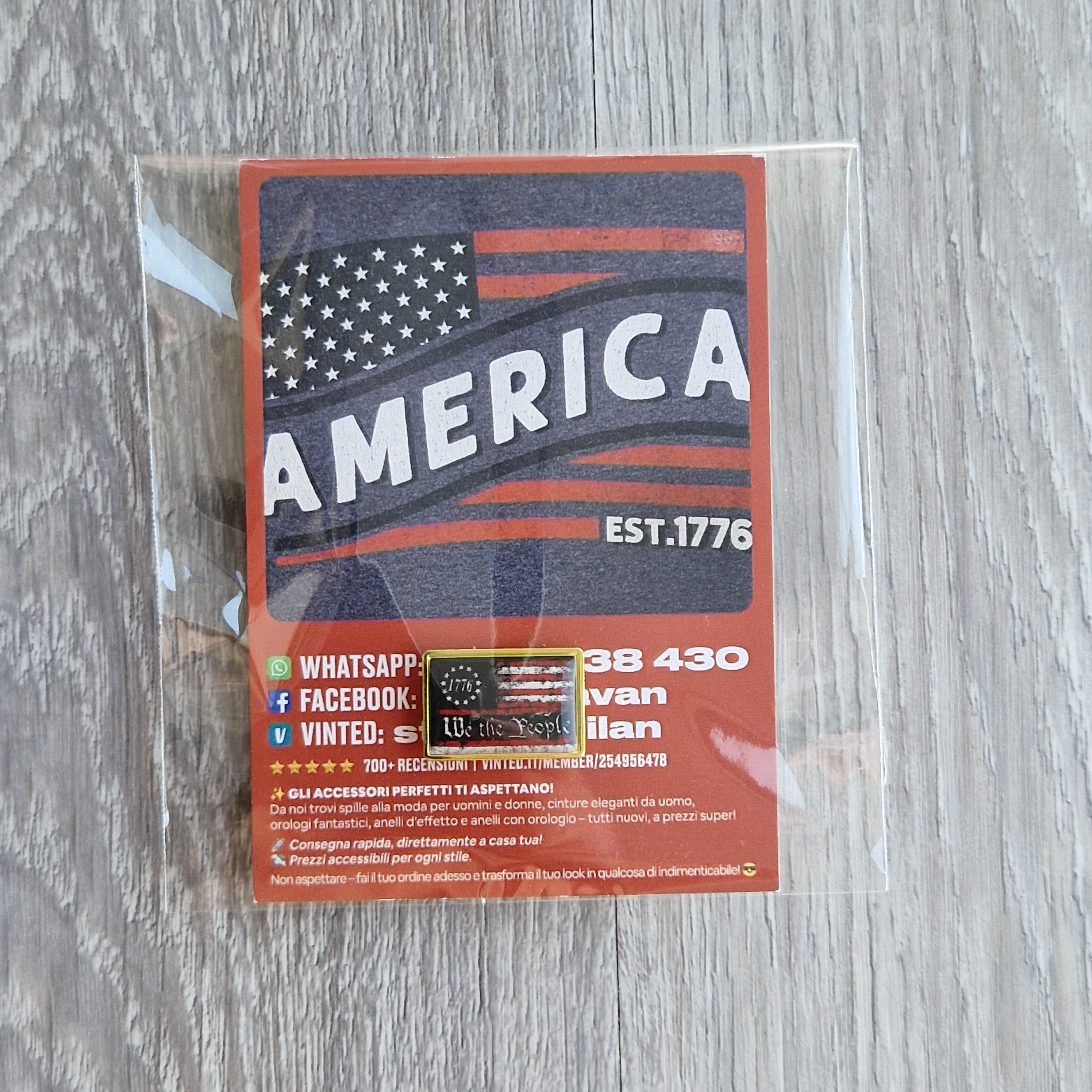 Spilla e card America We The People