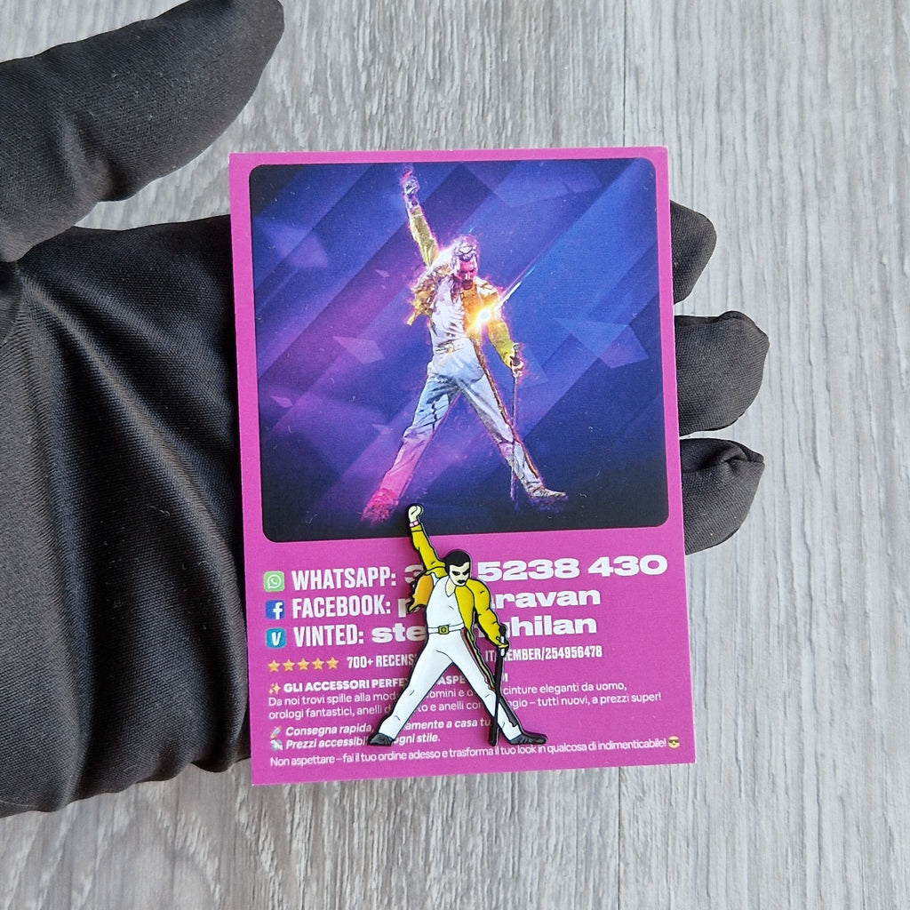 Spilla e card Freddie Mercury