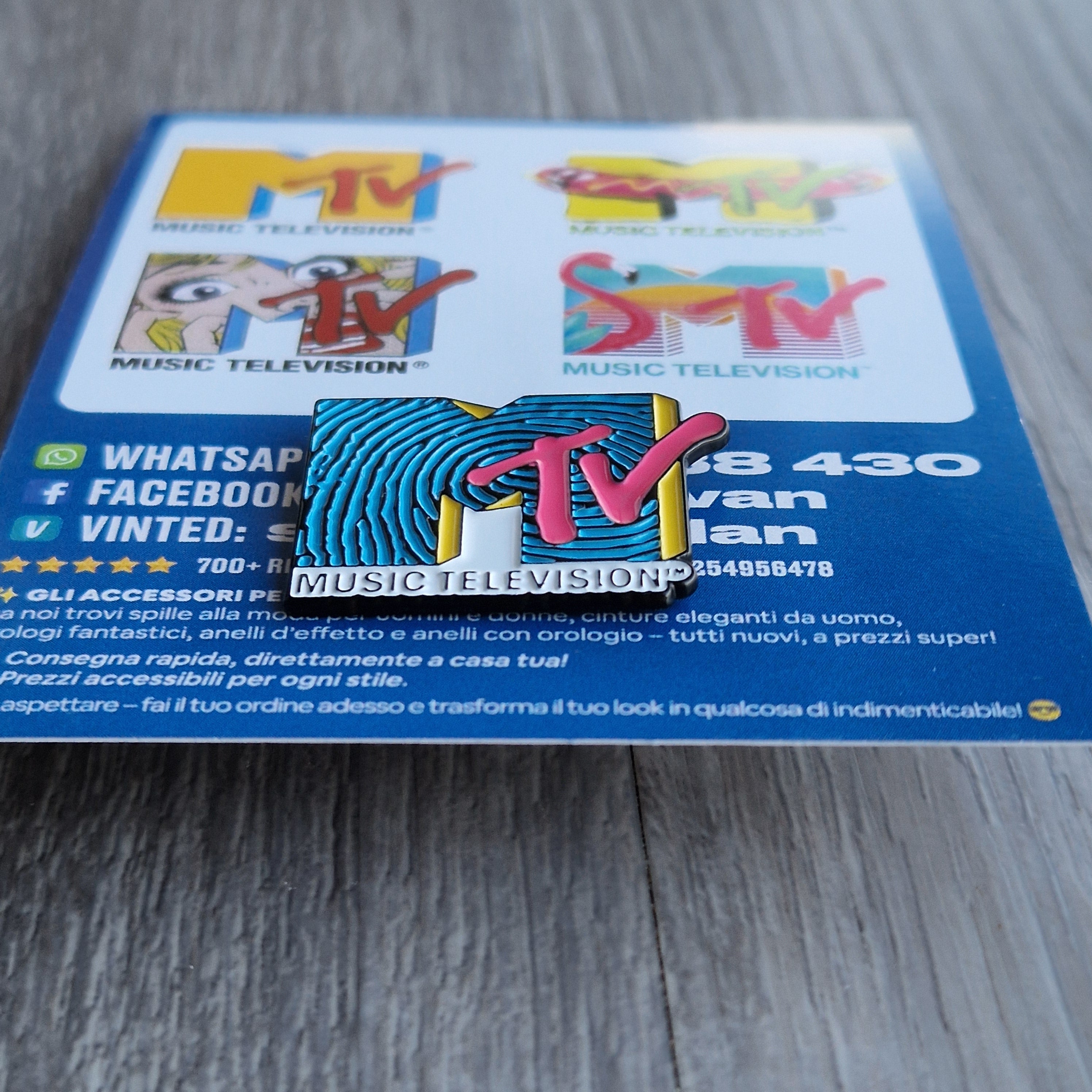 Spilla e card MTV Music Television Retro