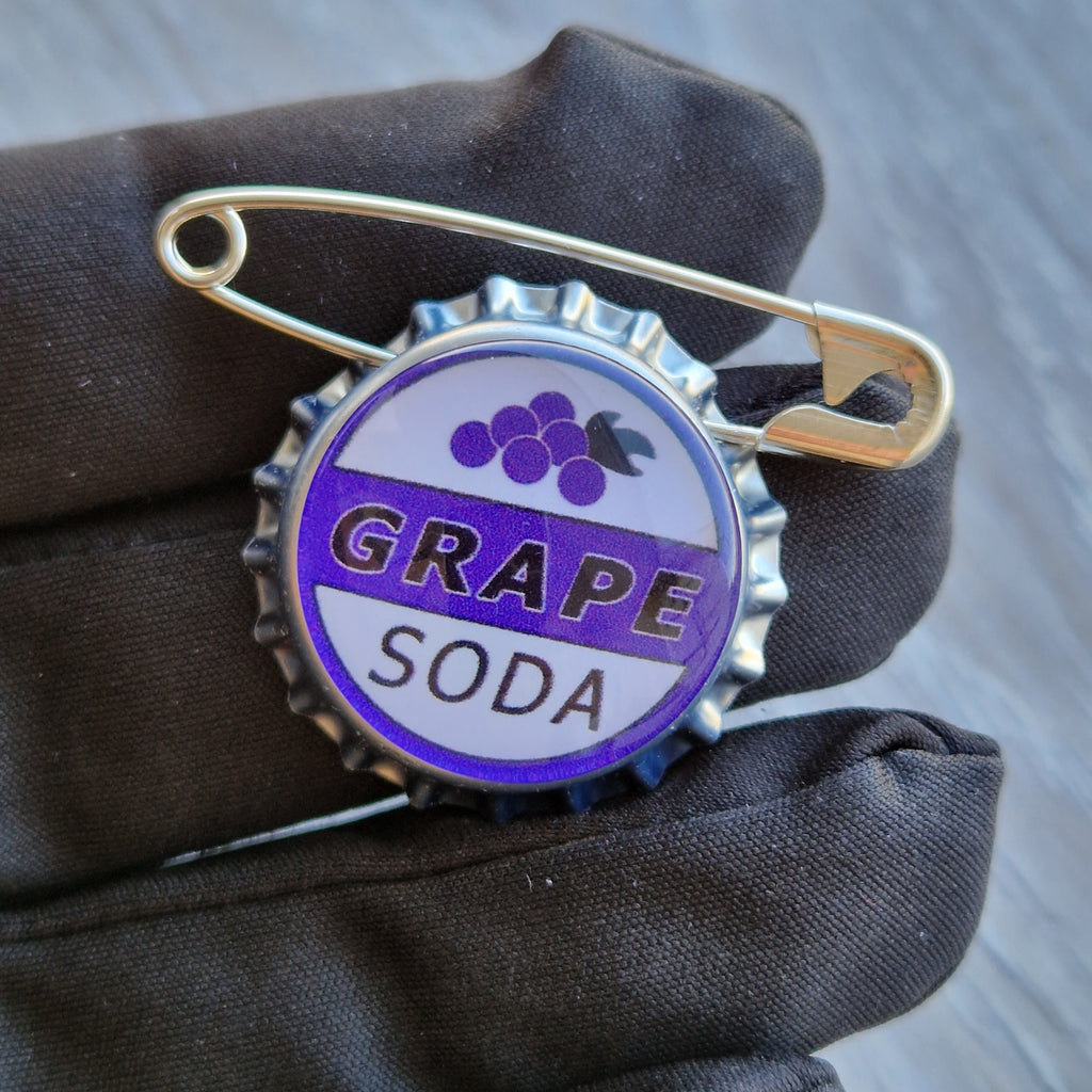 Spilla Tappo Bottiglia Grape Soda Vintage