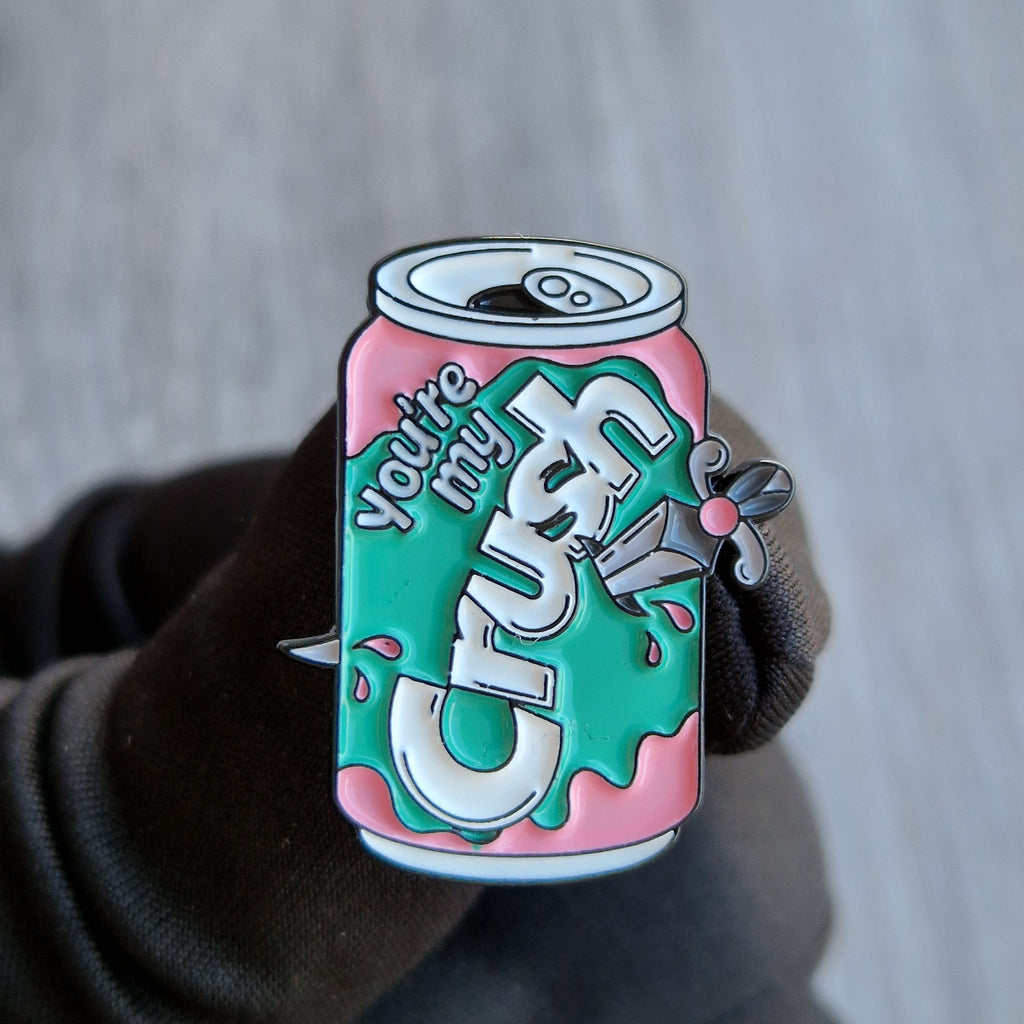 Spilla Smaltata Lattina "You're My Crush" con Ape