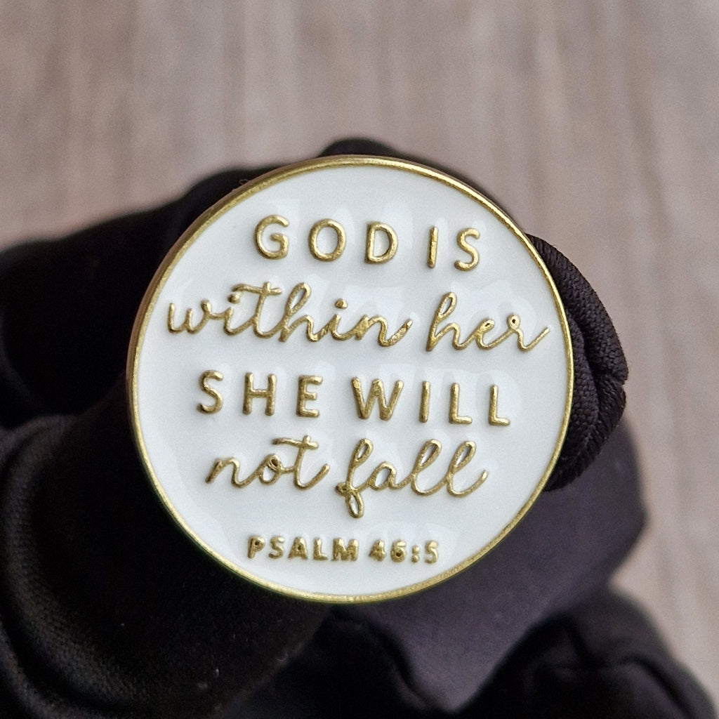 Spilla “God is Within Her”