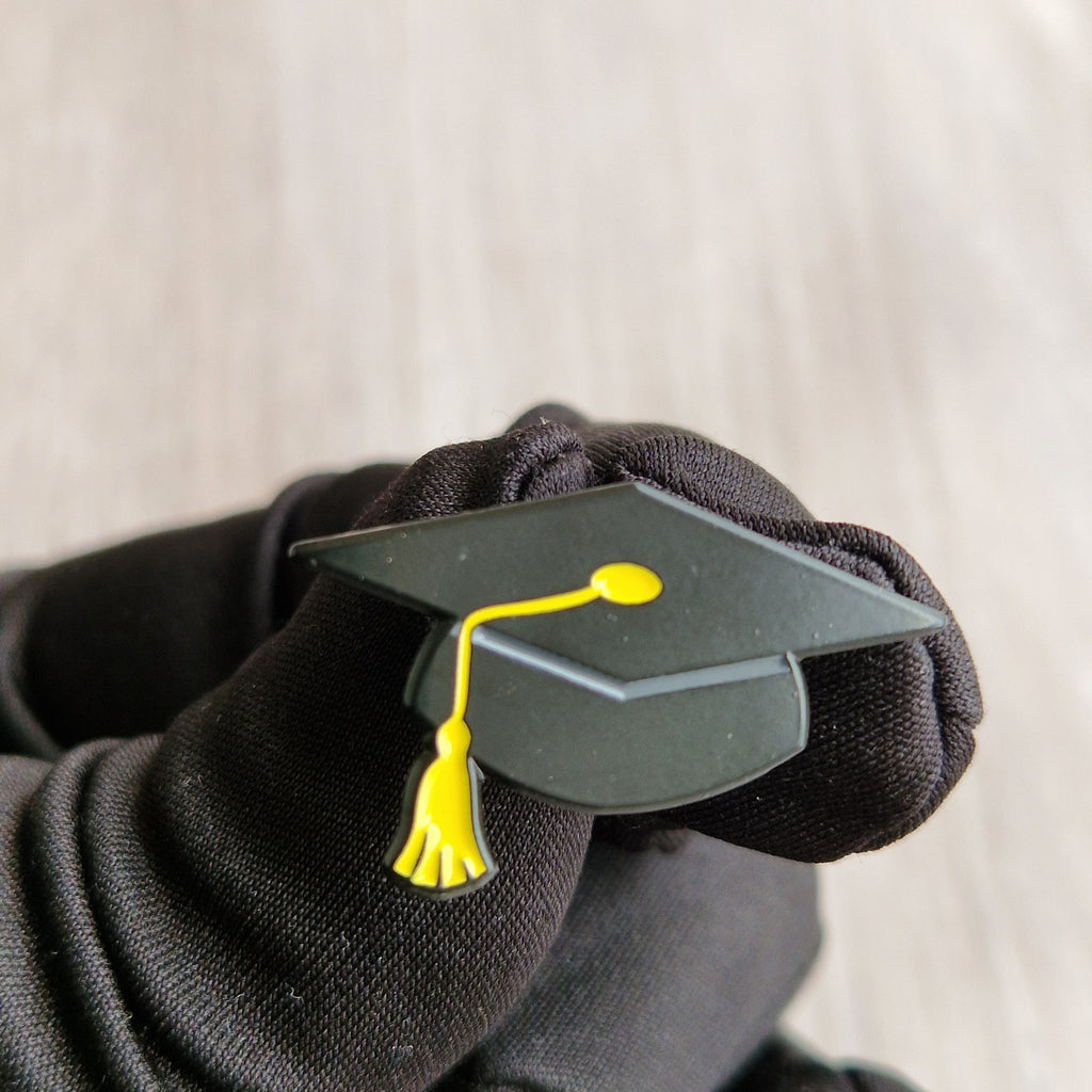 Pin Laurea Tocco Accademico