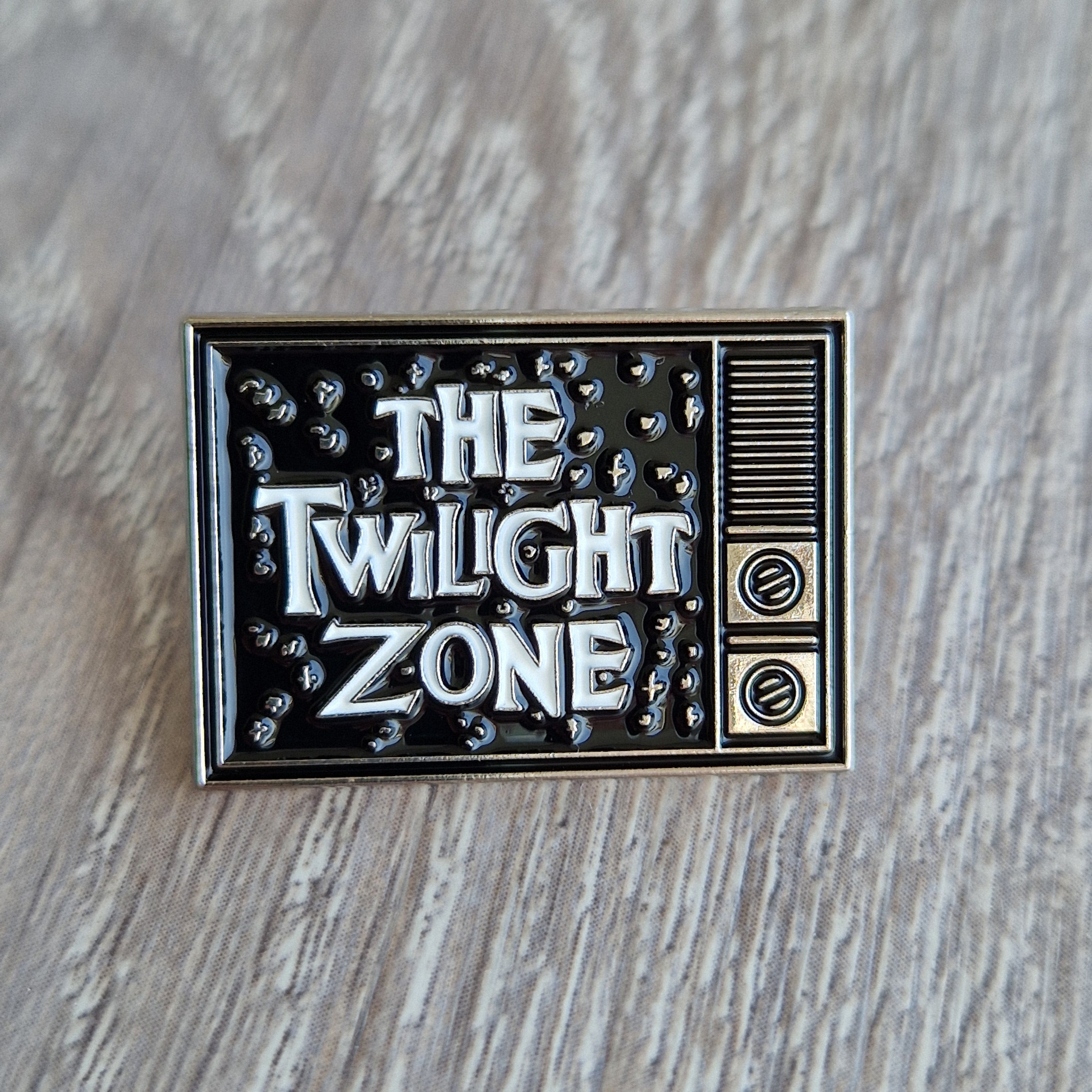 Spilla "The Twilight Zone" Vintage