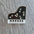 Spilla Pianoforte a Coda con Note Musicali