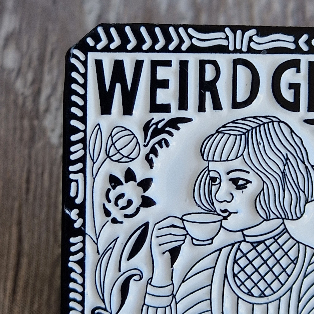 Spilla Weird Girls Club