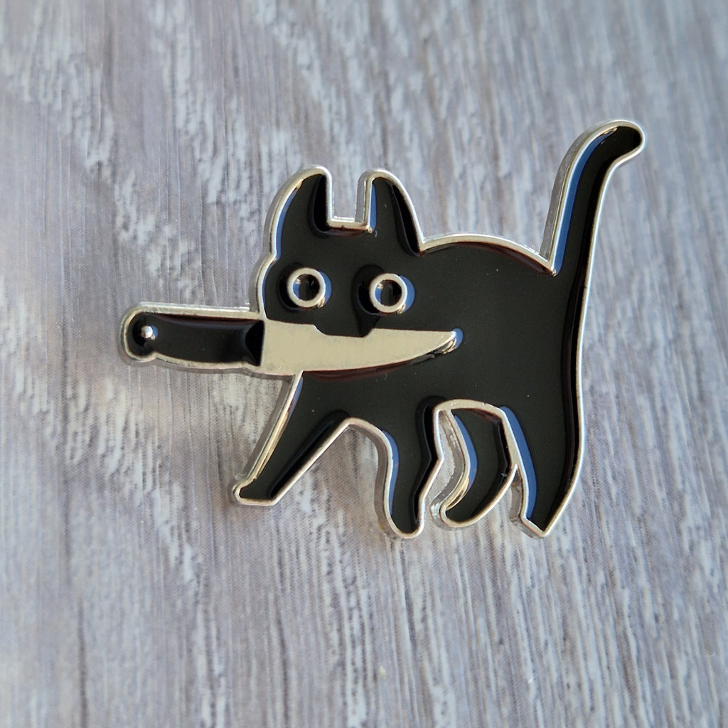 Spilla Gatto Nero con coltello  Minimal