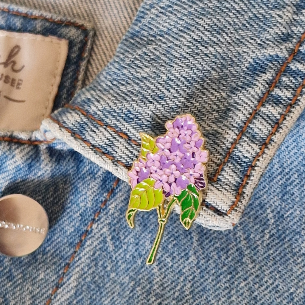 Spilla Smaltata Fiore di Lillà