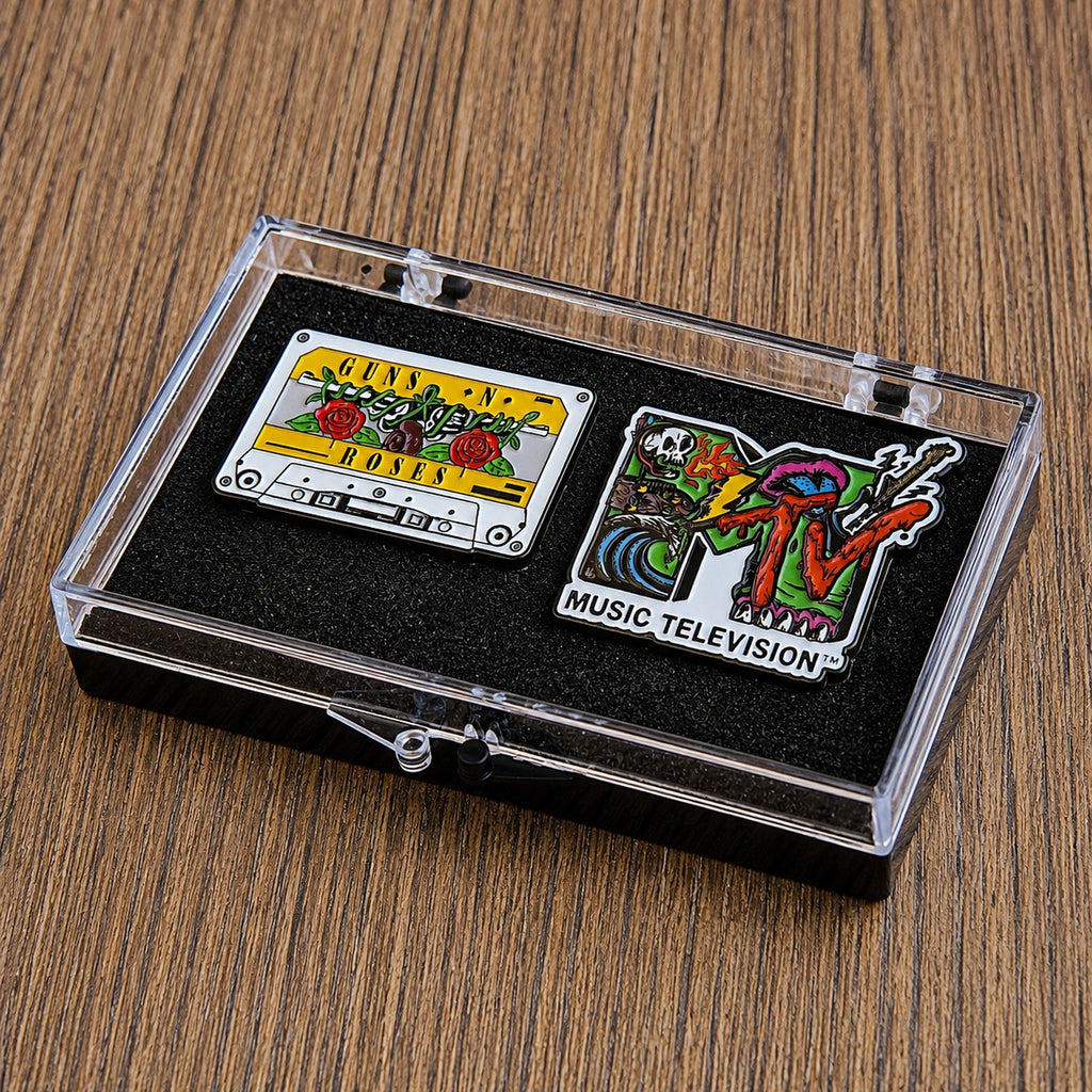Set 2 Spille Smaltate Guns N' Roses e MTV Box